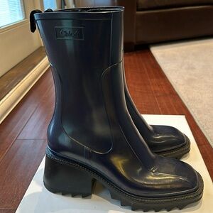 Chloe Betty Boot in Navy